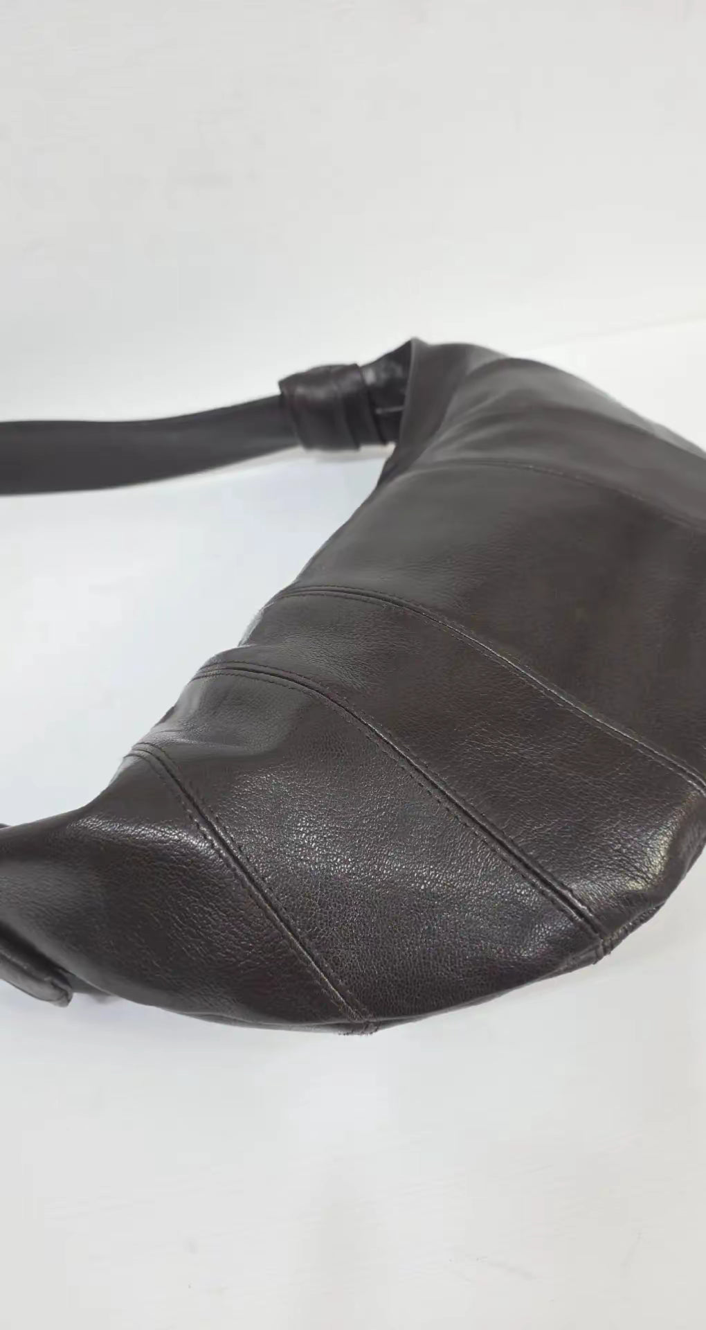 Croissant Large Dark Brown