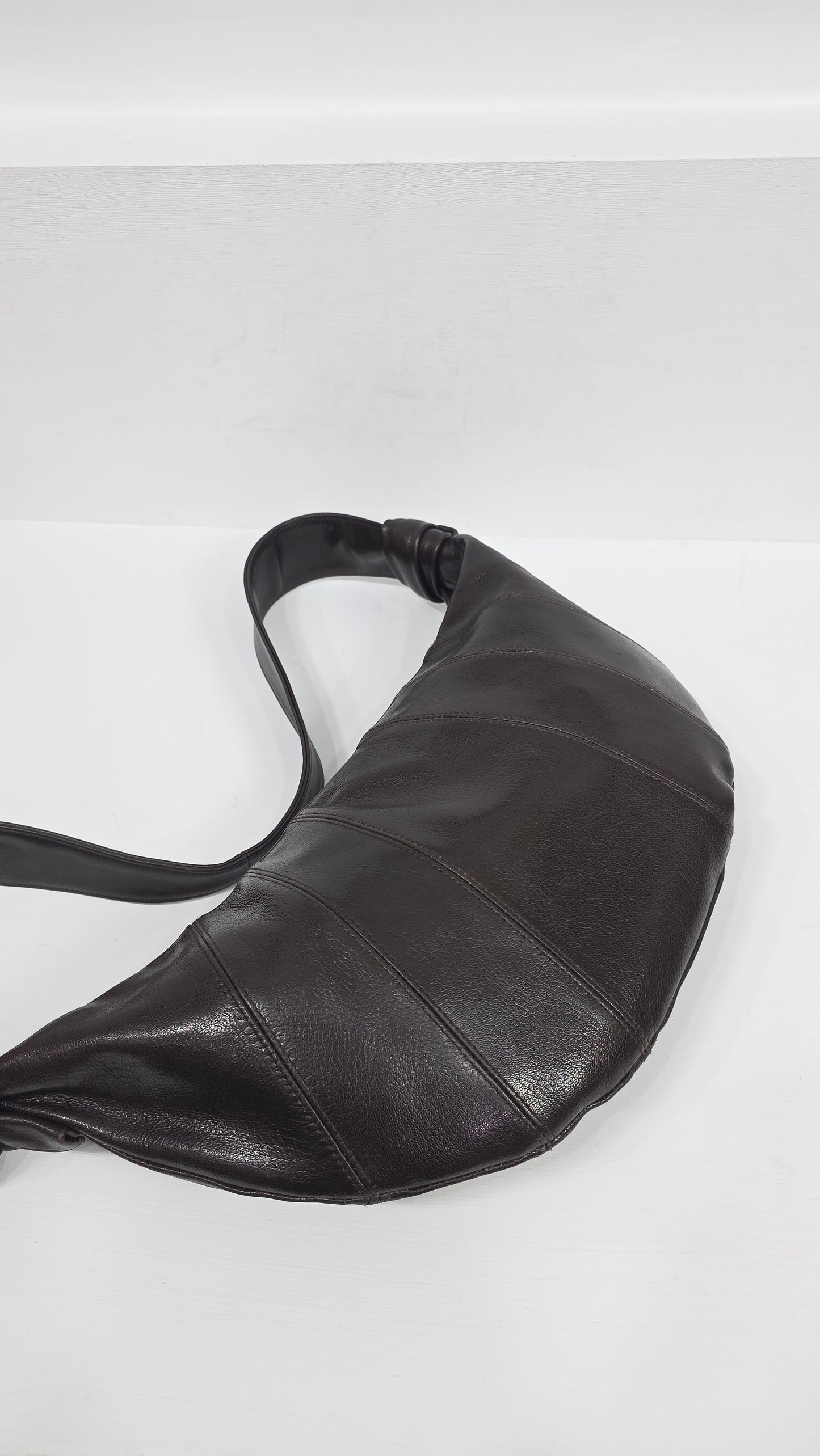 Croissant Medium Dark Brown