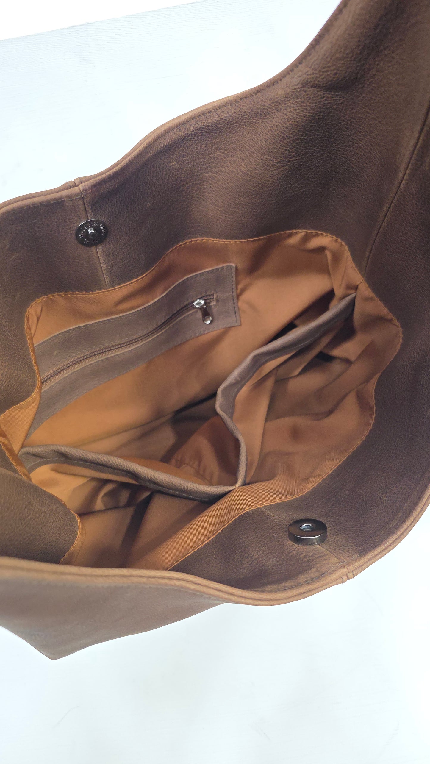 Aged VTG Brown Classic