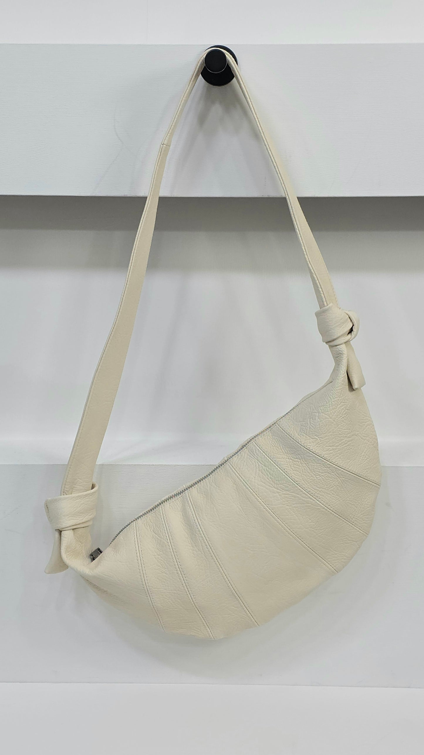 Croissant Medium Cream