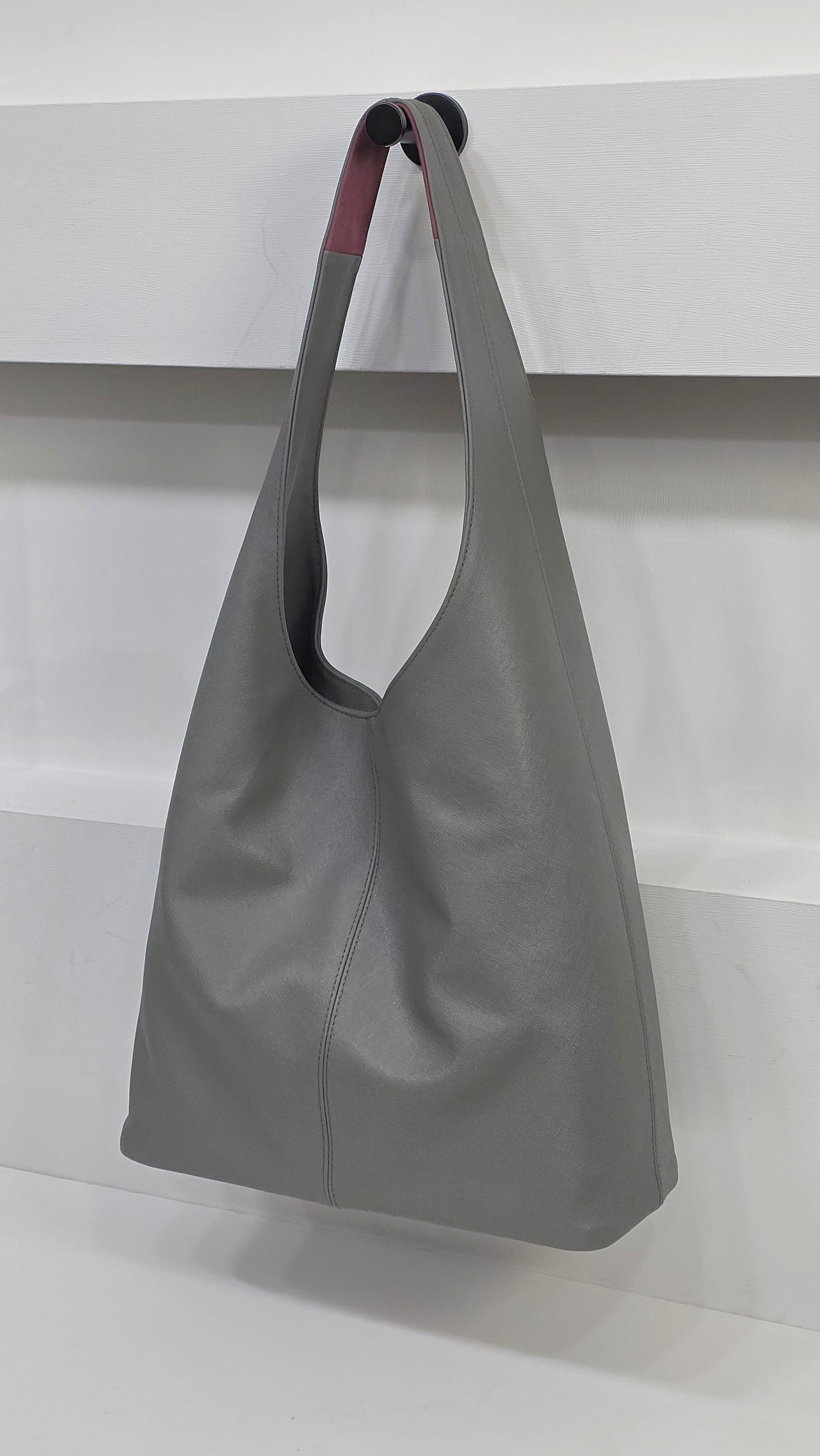 Saffiano Gray Classic