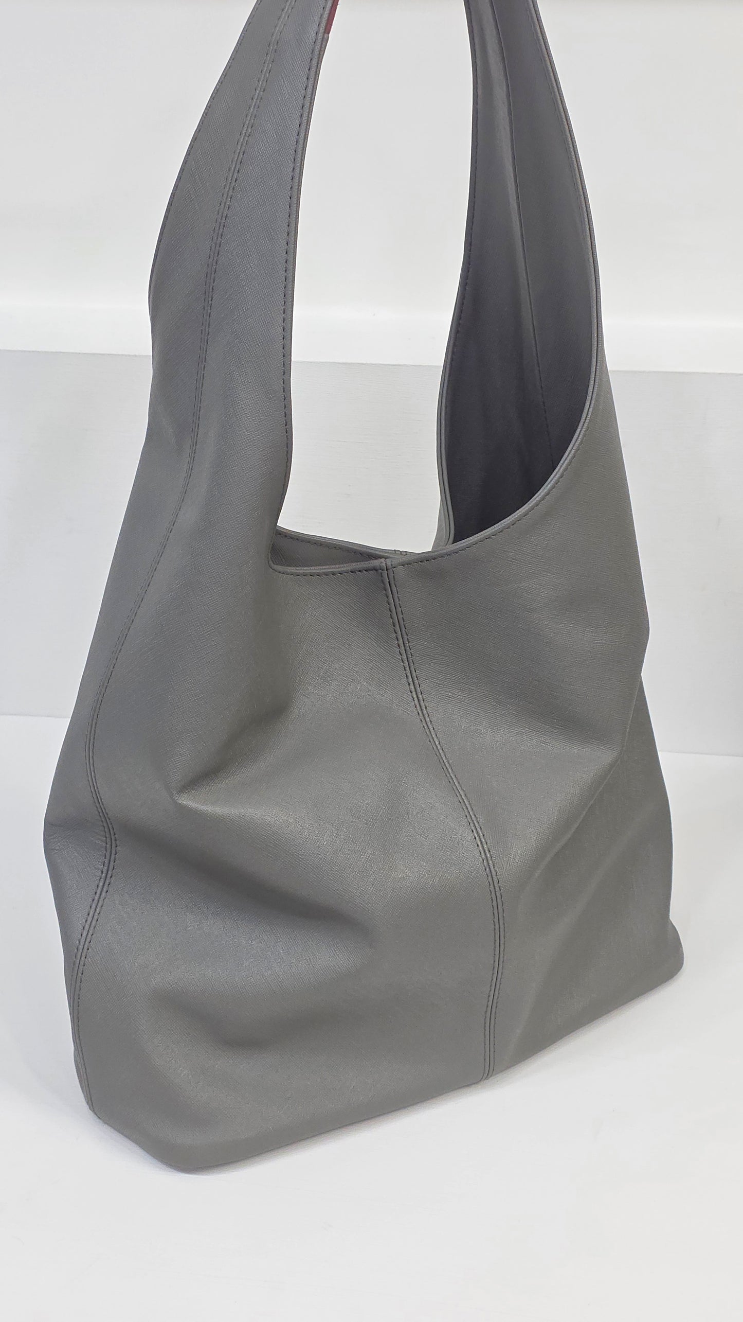 Saffiano Gray Classic