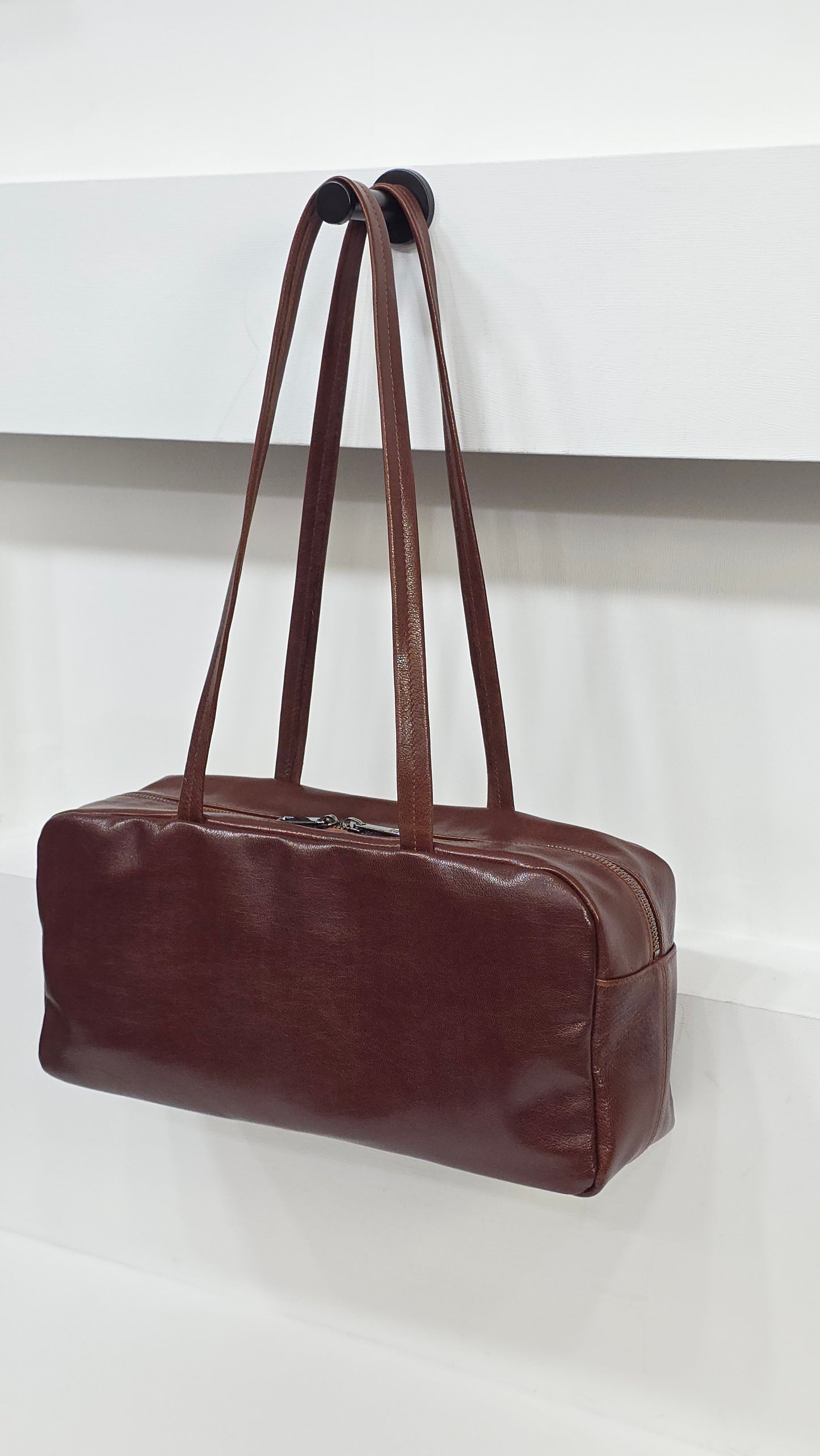 Classic Flat Boston Aged Umber