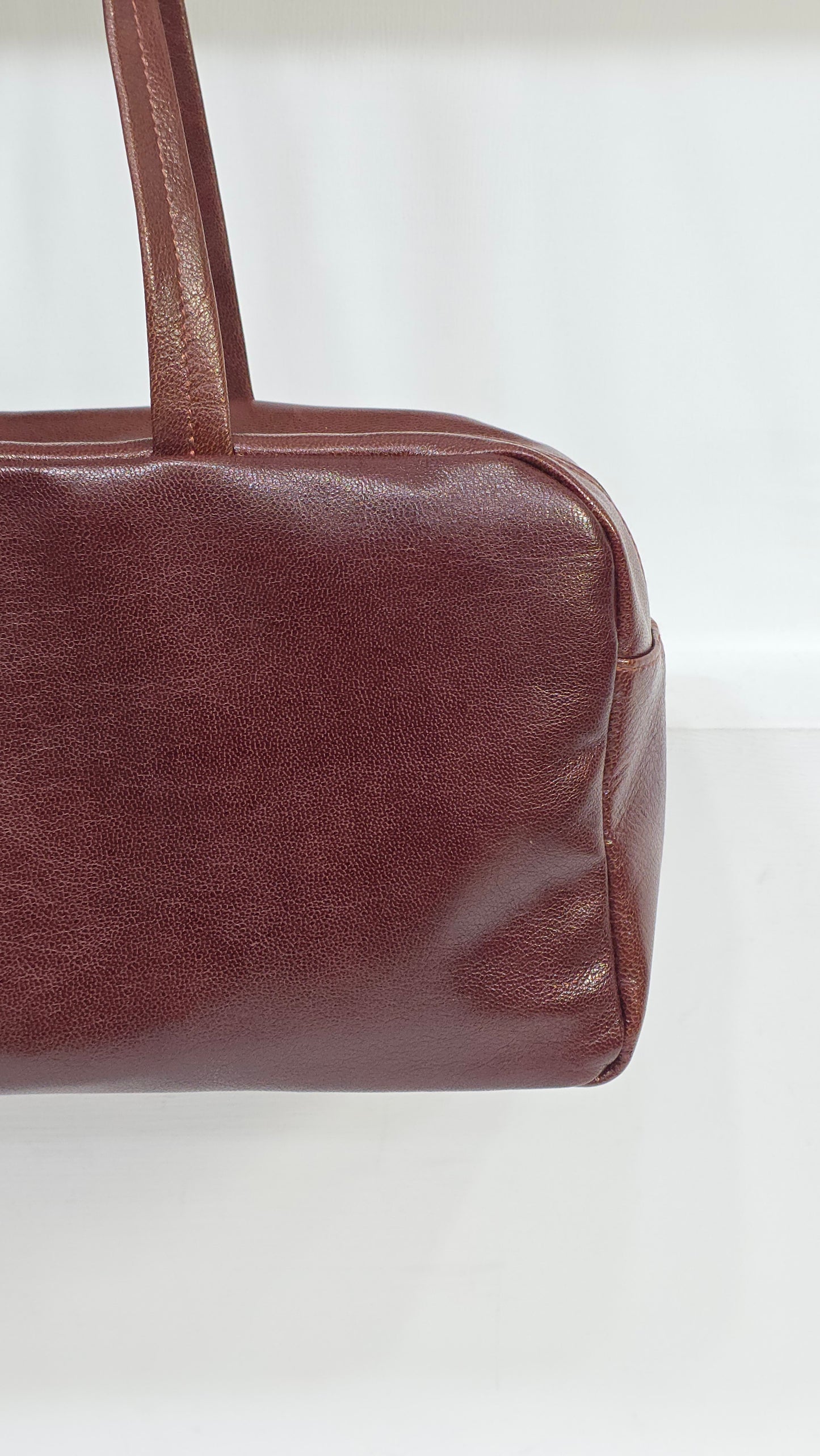 Classic Flat Boston Aged Umber