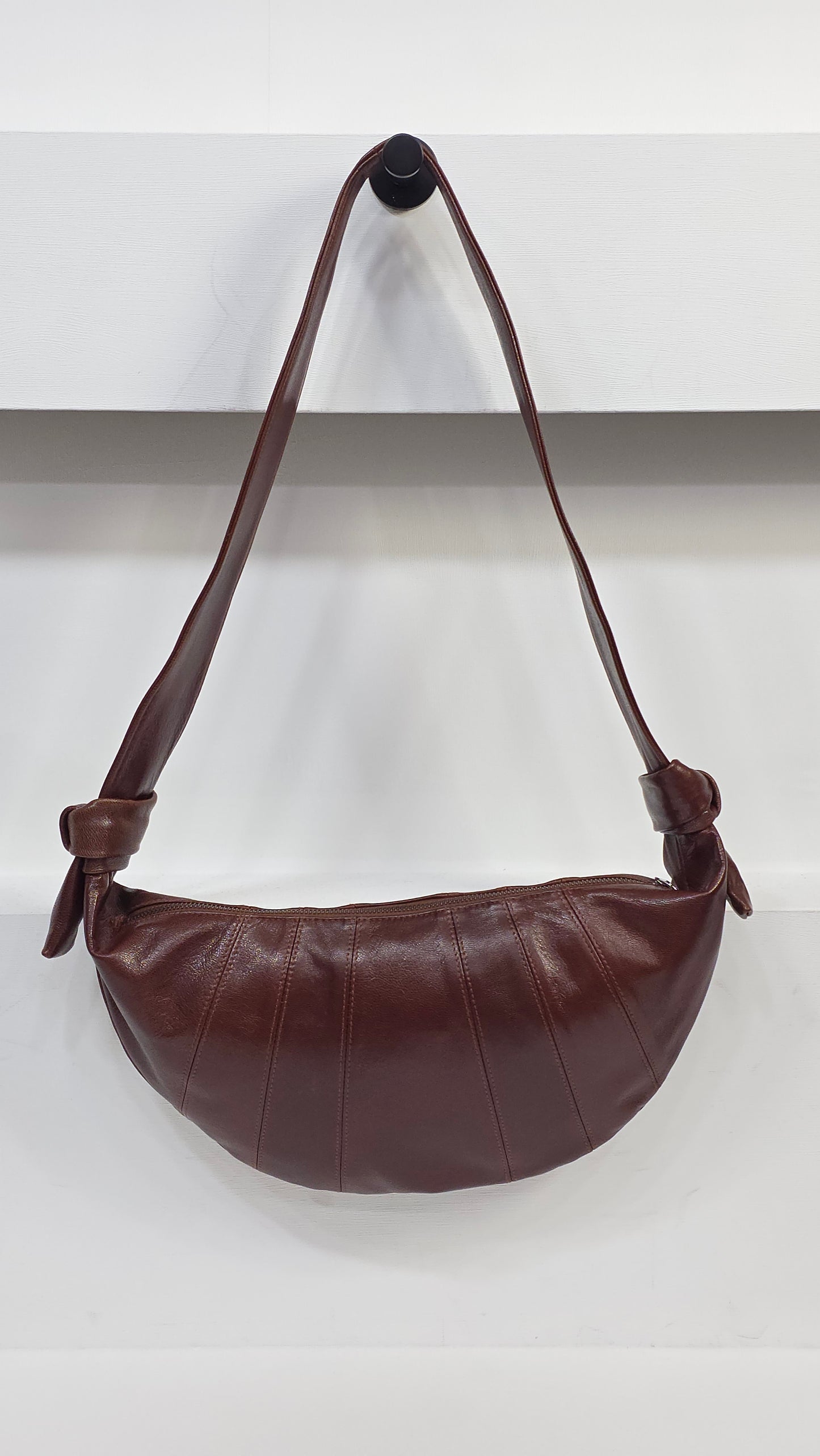 Croissant Medium Aged Umber