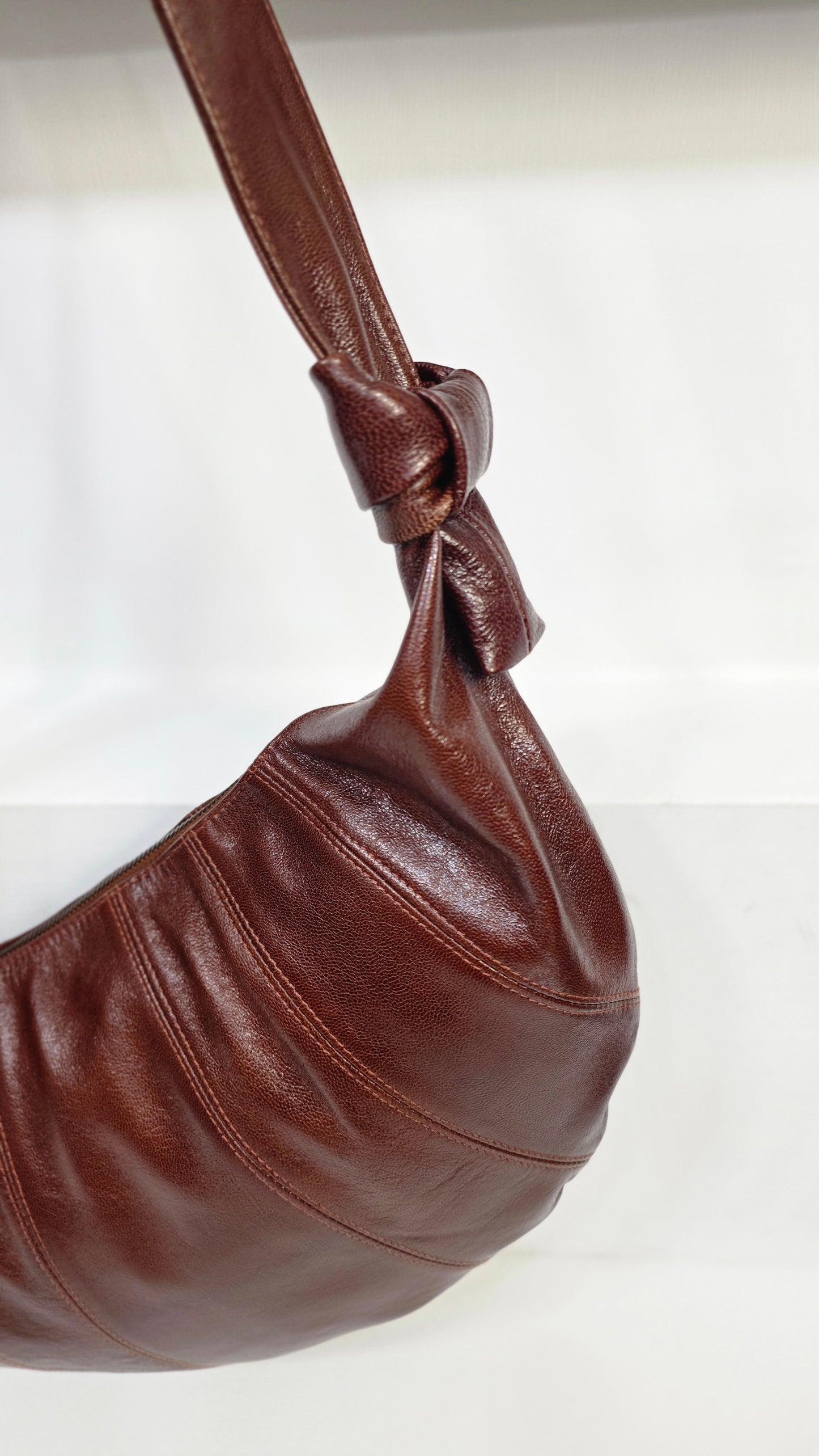 Croissant Large Aged Umber