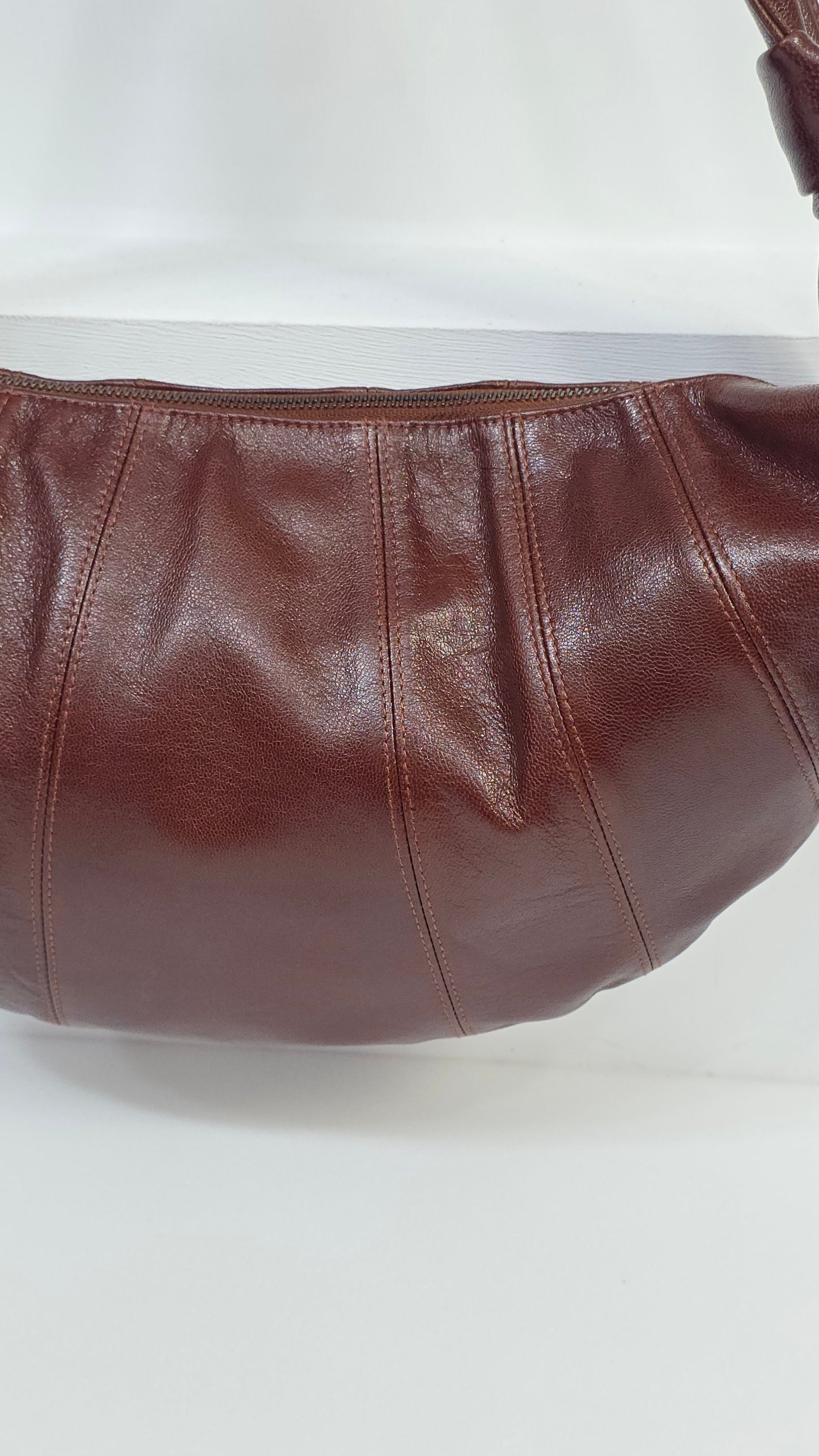 Croissant Large Aged Umber