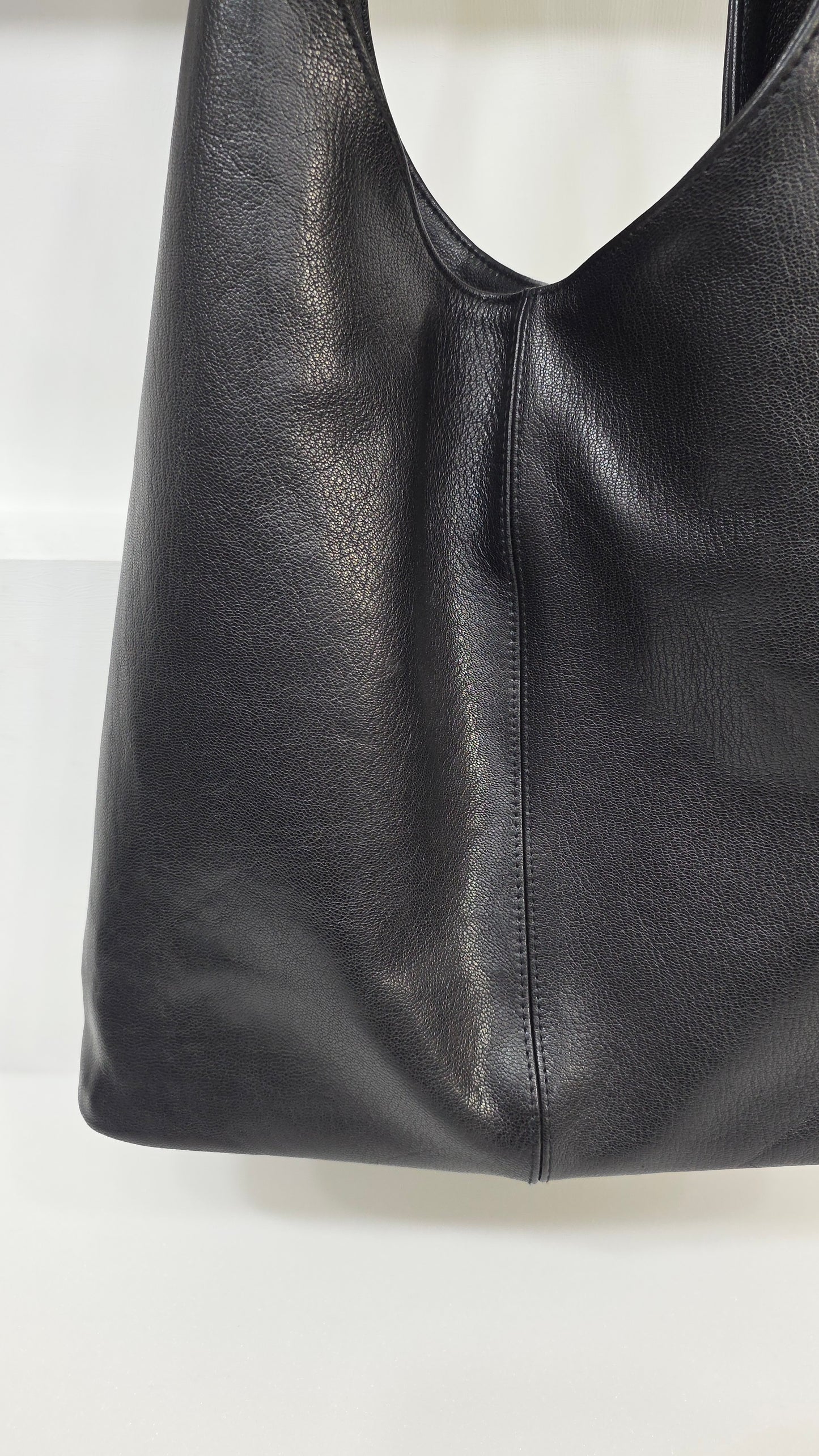 Lush Black Classic