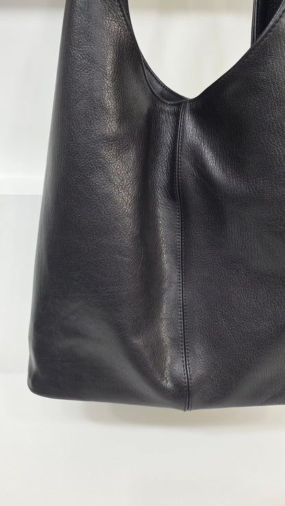 Lush Black Classic