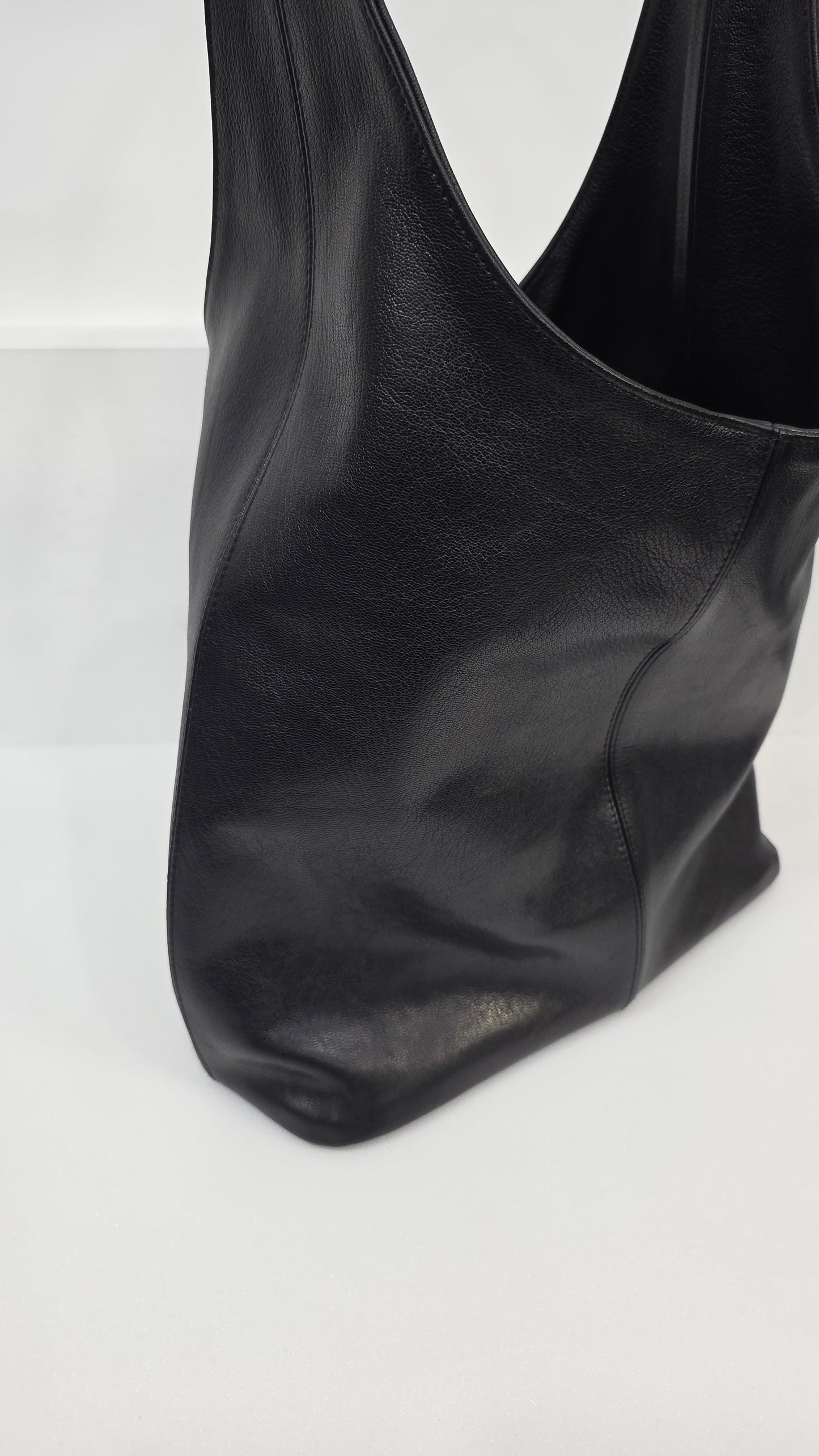 Lush Black Classic