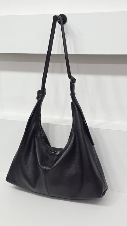 Arc Cross Black