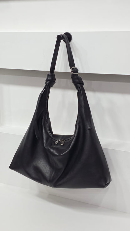 Arc Cross Black