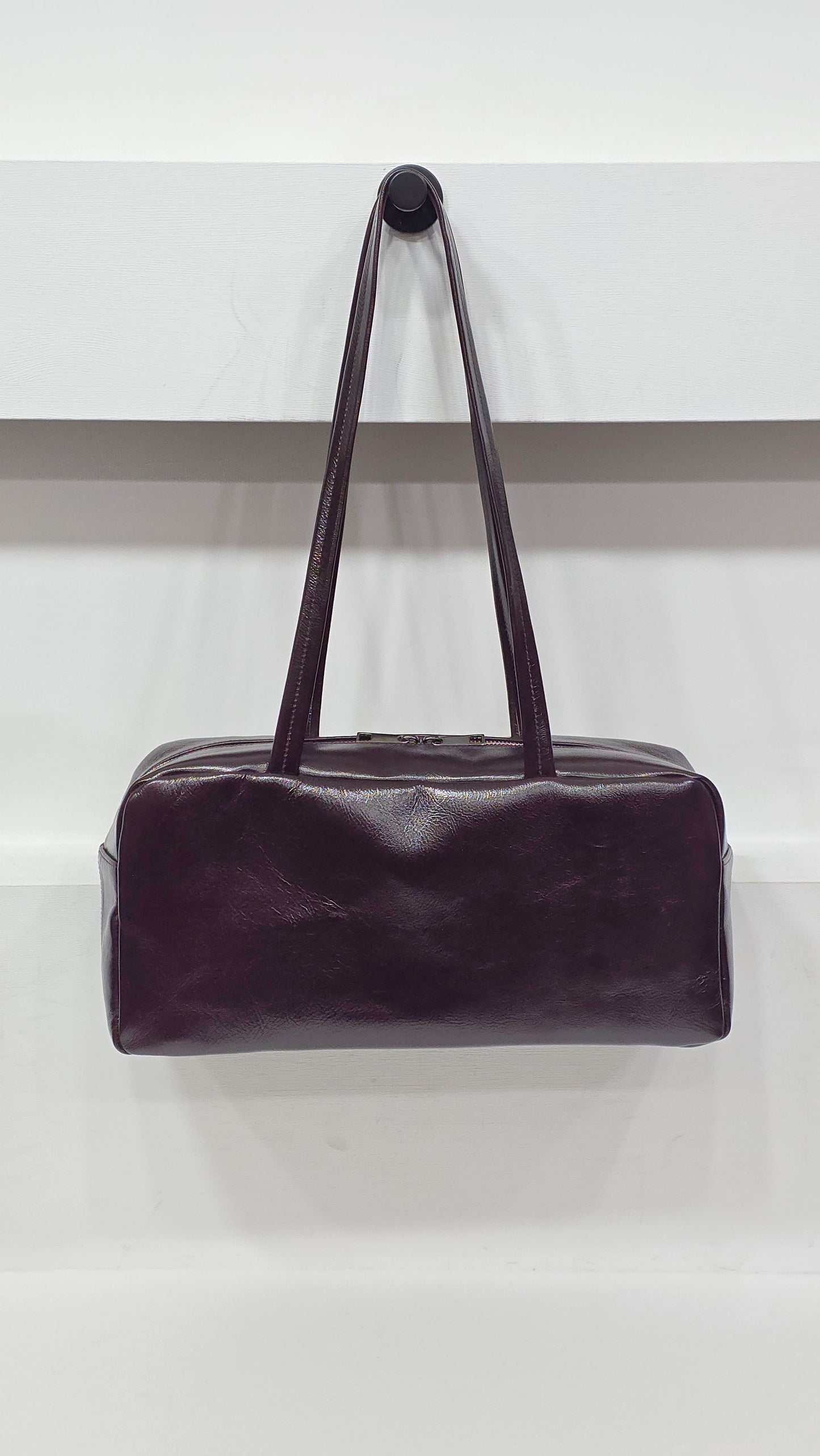 Classic Flat Boston Black Cherry