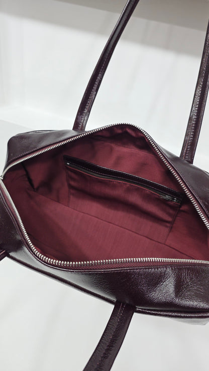 Classic Flat Boston Black Cherry
