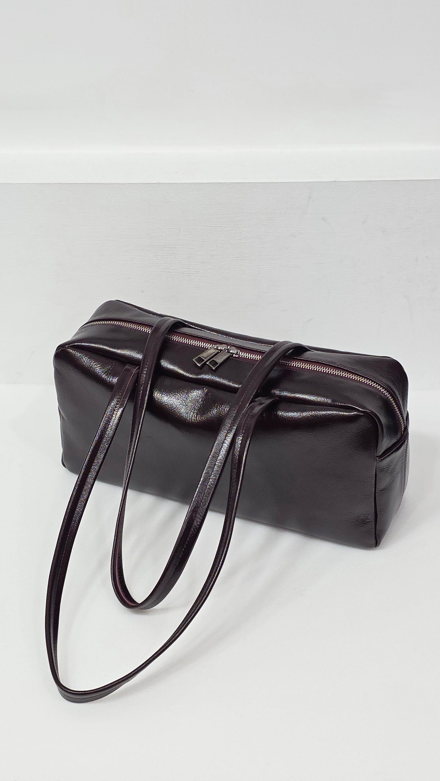 Classic Flat Boston Black Cherry