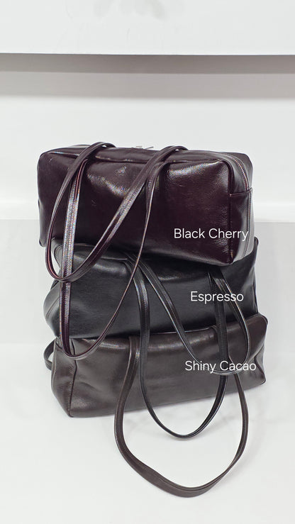 Classic Flat Boston Black Cherry