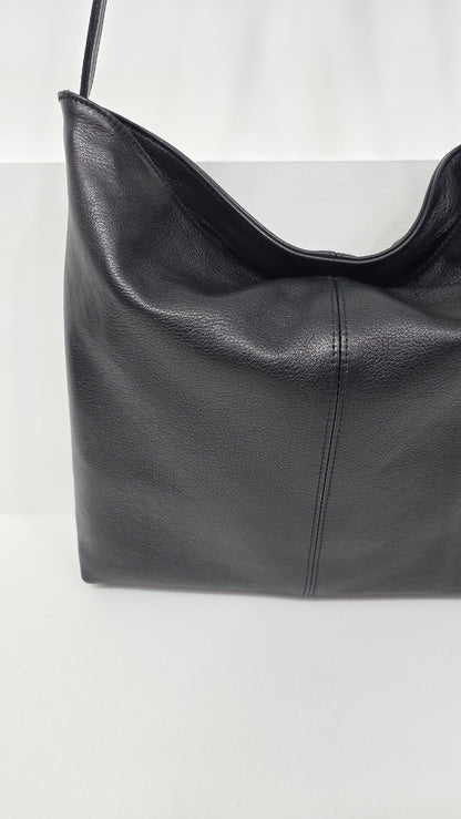 Lisa Hobo Black