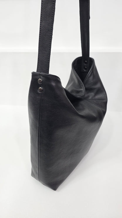 Lisa Hobo Black