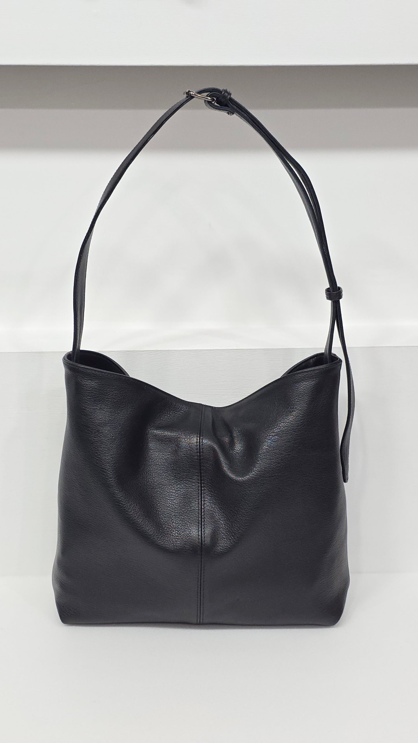 Lisa Hobo Black