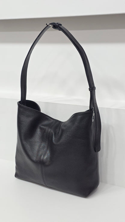Lisa Hobo Black