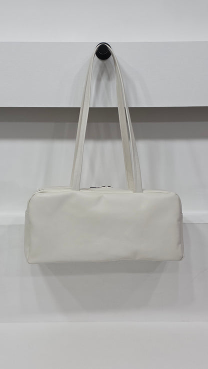 Classic Flat Boston Ivory