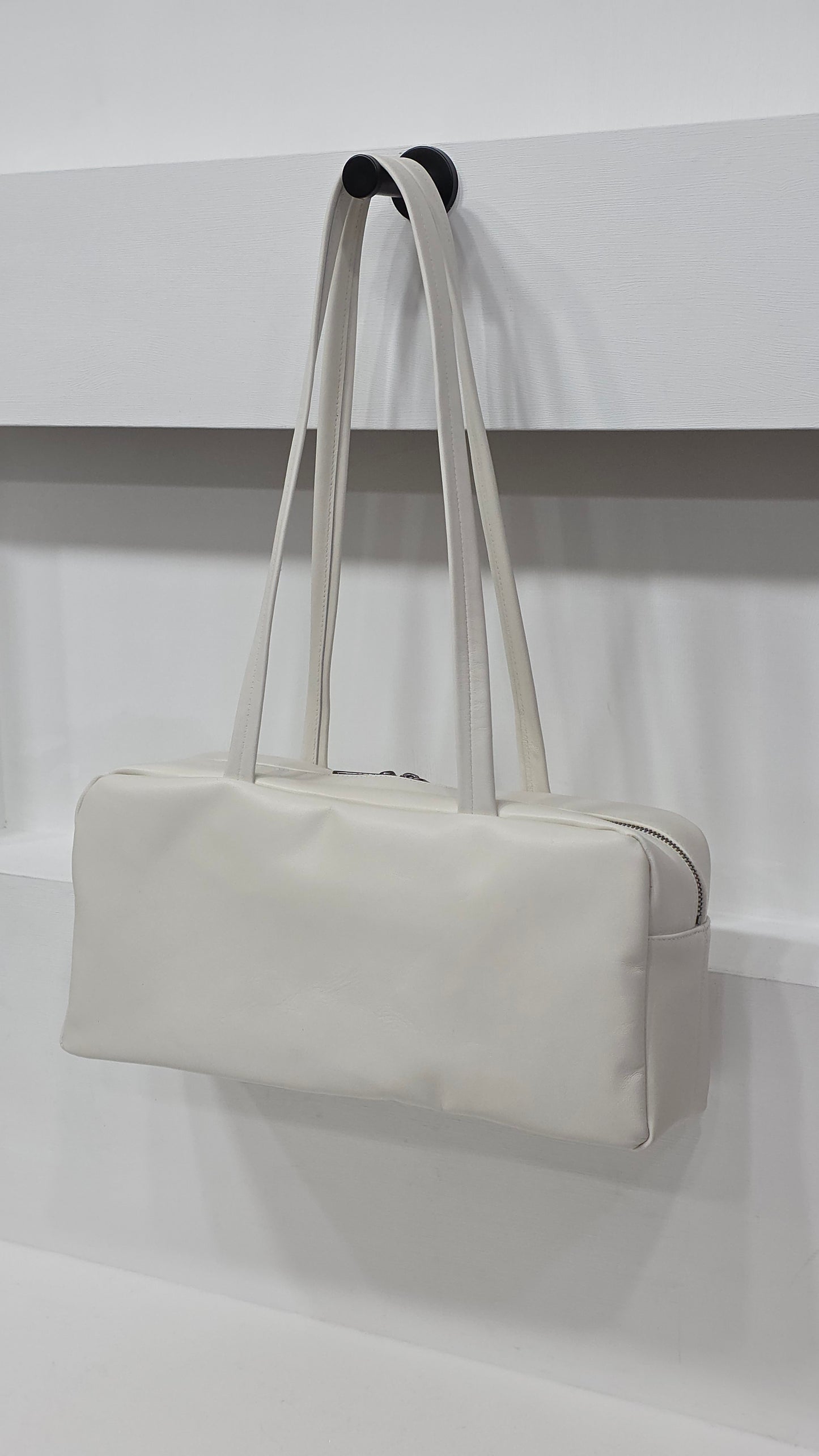 Classic Flat Boston Ivory