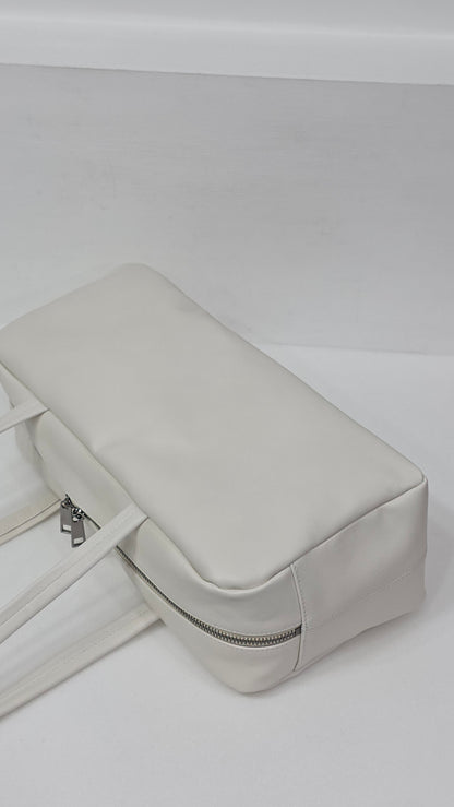 Classic Flat Boston Ivory