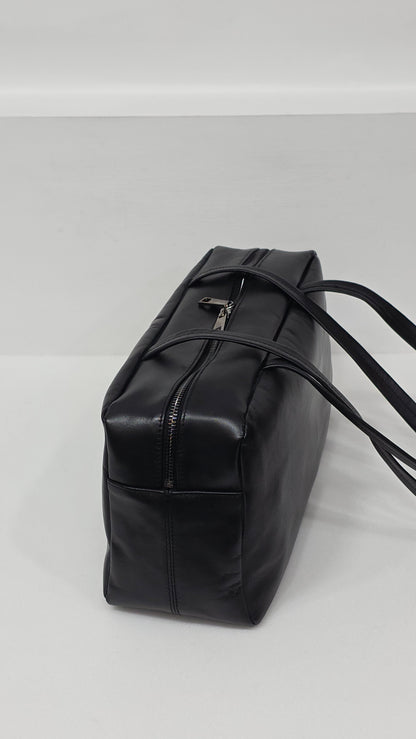 Classic Flat Boston Solid Black