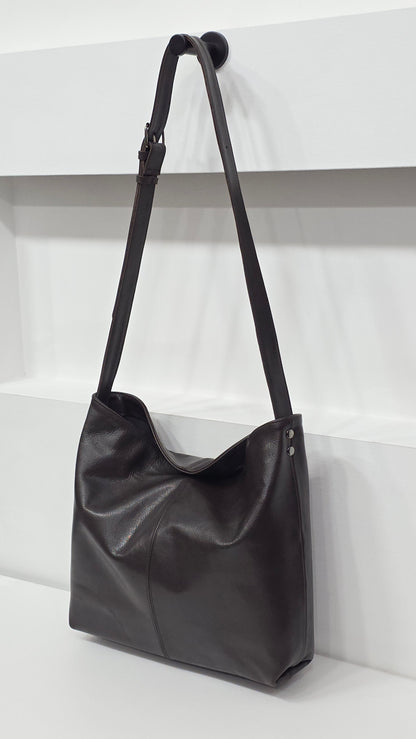 Lisa Hobo Dark Brown