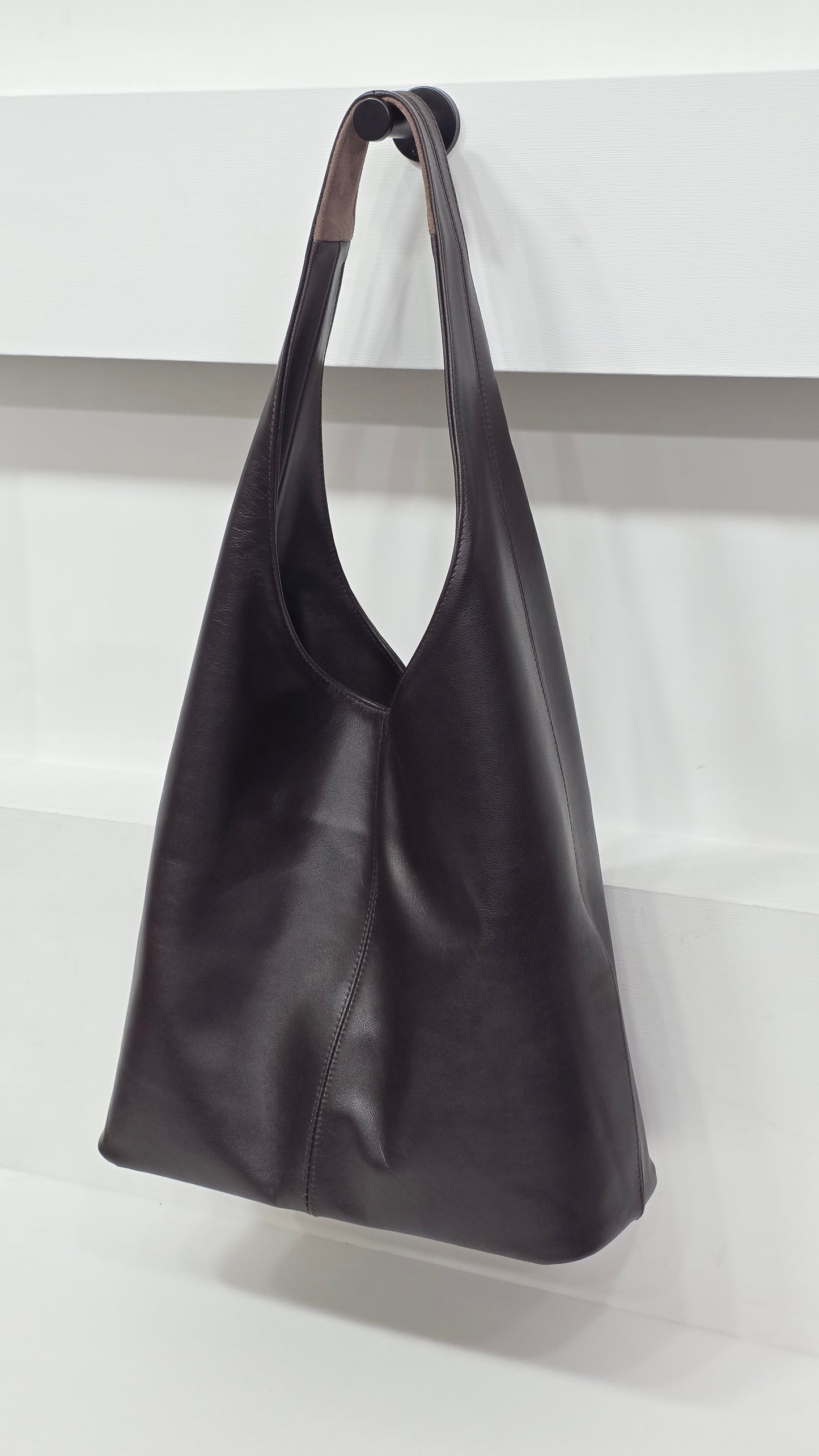 Sleek DarkBrown Classic