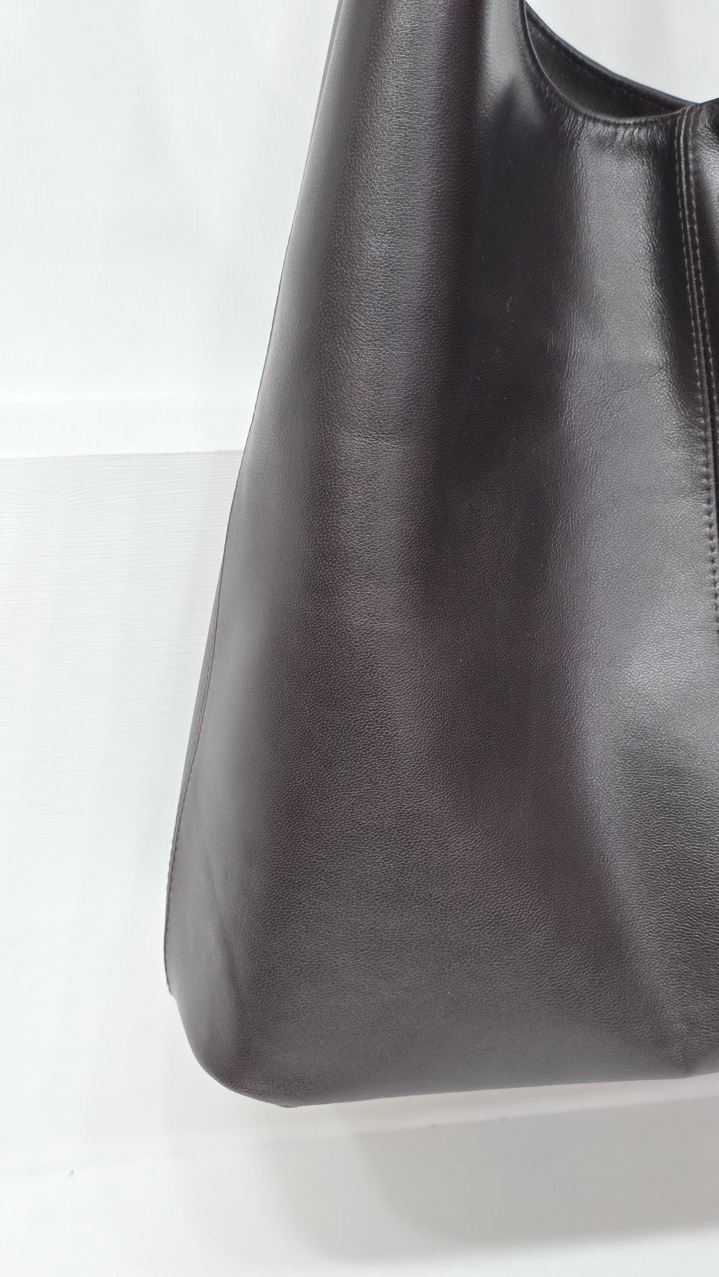 Sleek DarkBrown Classic