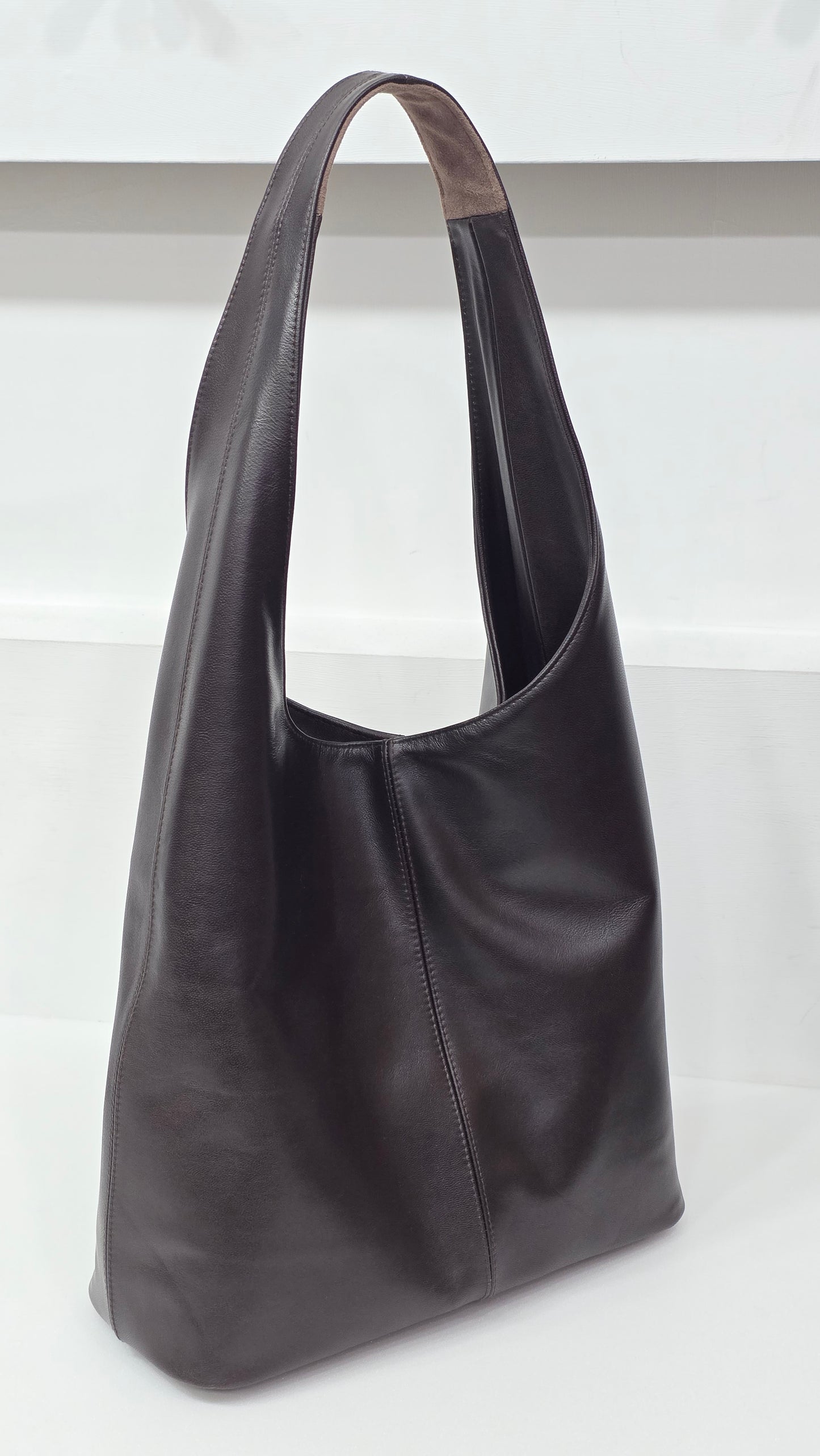 Sleek DarkBrown Classic