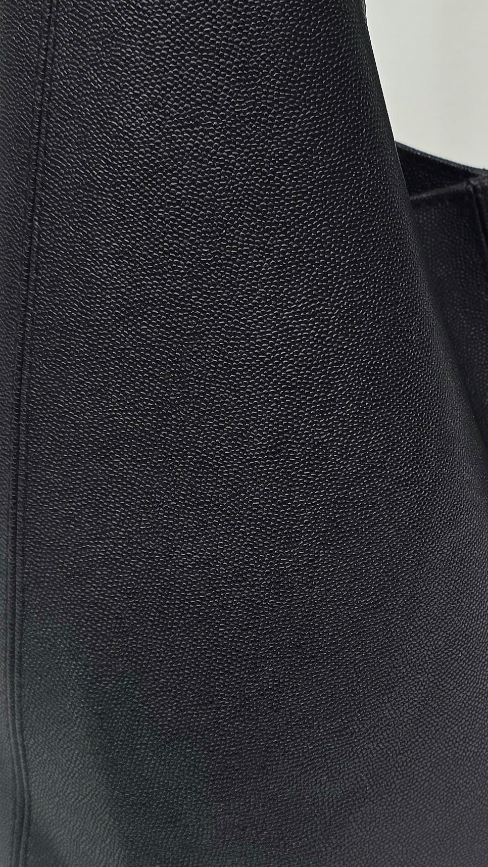 Caviar Black Mini