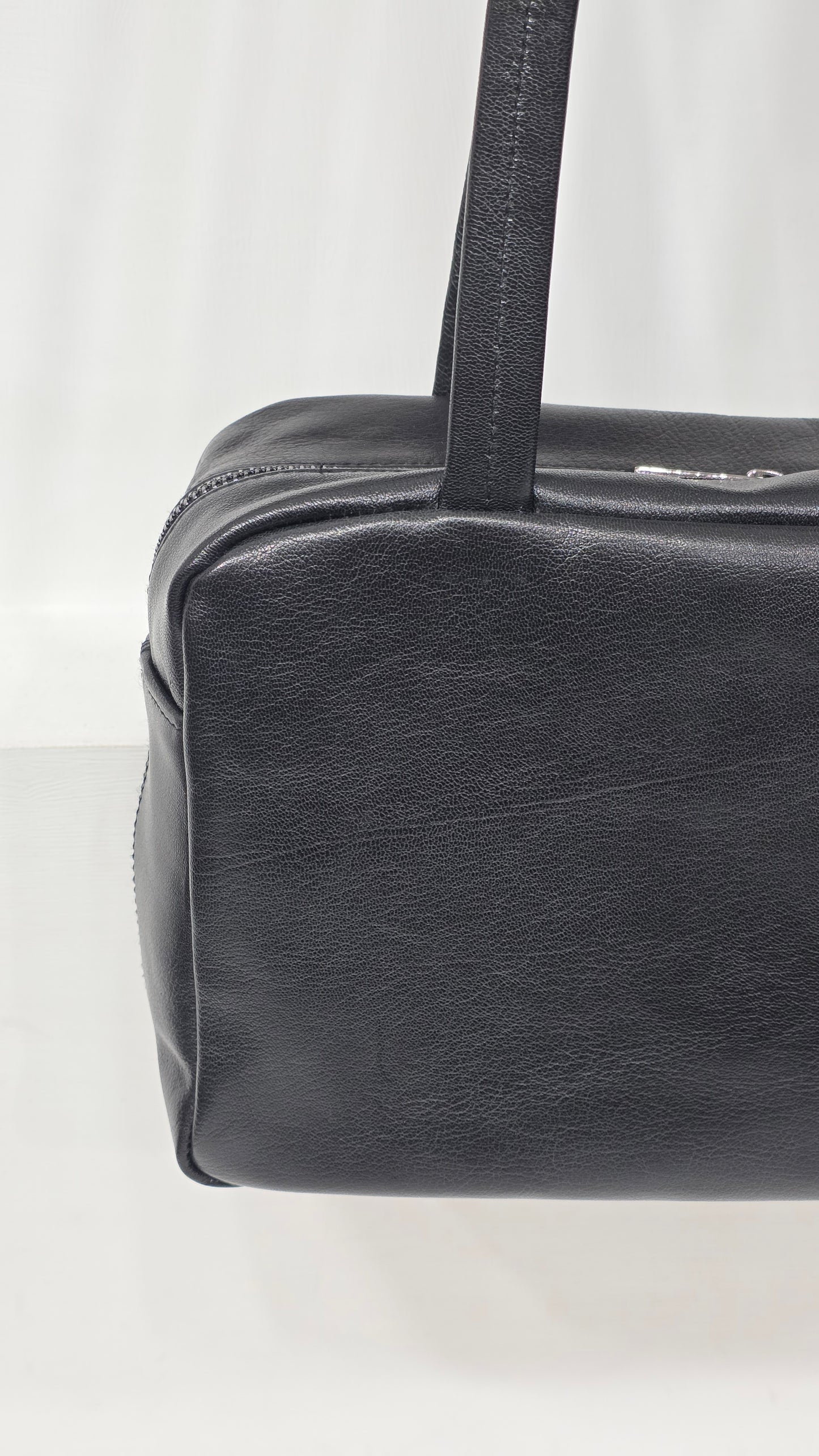 Flat Boston Mini Black