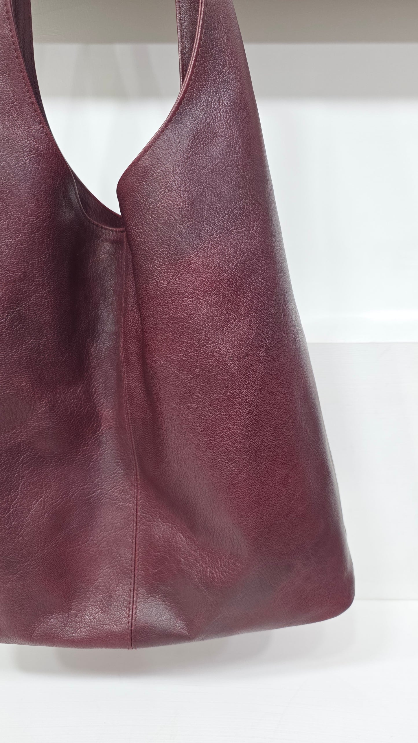 Two tone Burgundy Classic