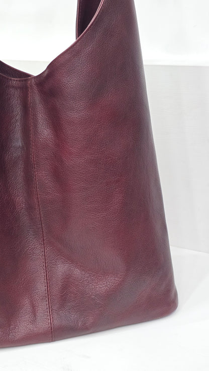 Two tone Burgundy Classic