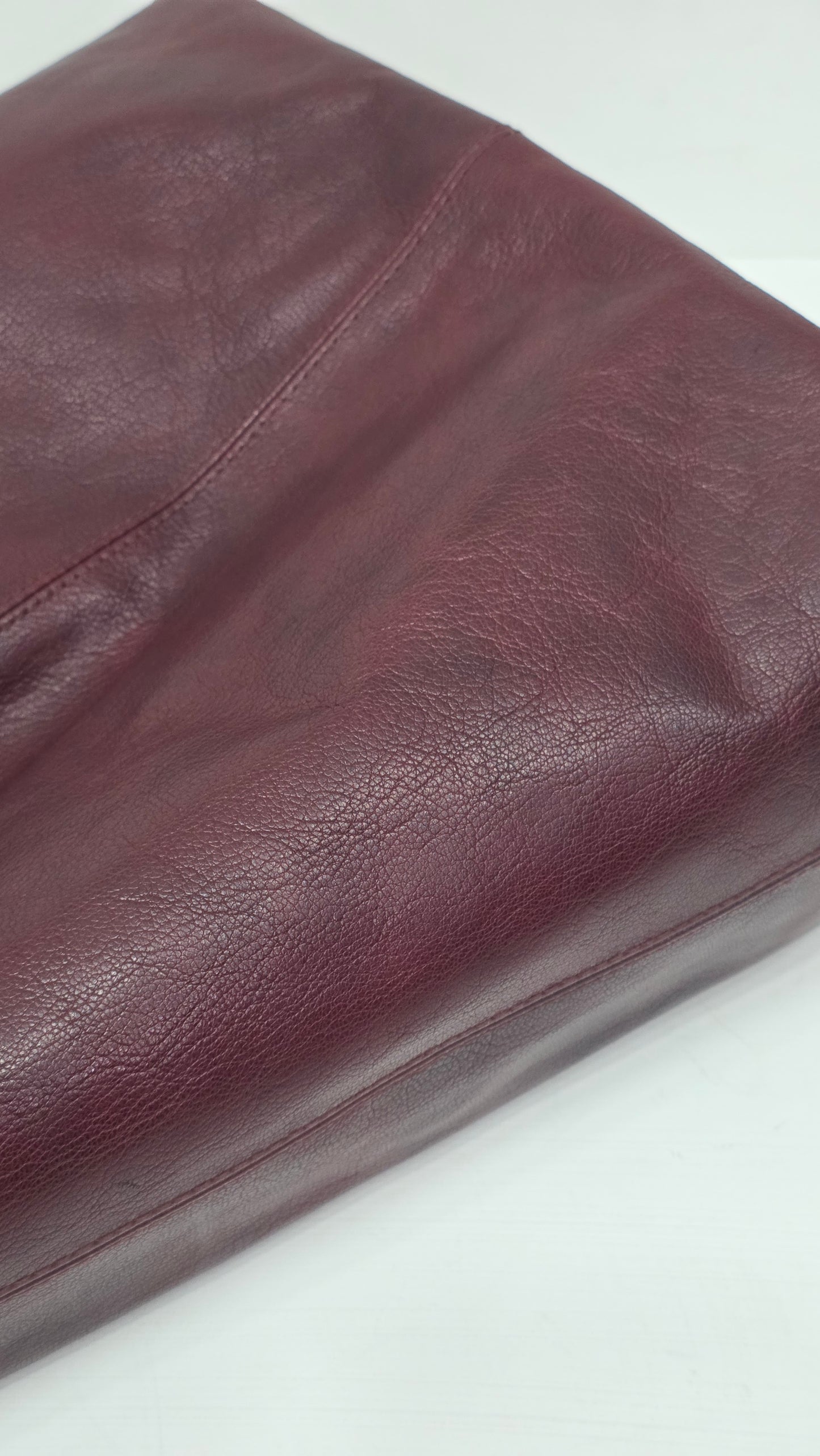 Two tone Burgundy Classic