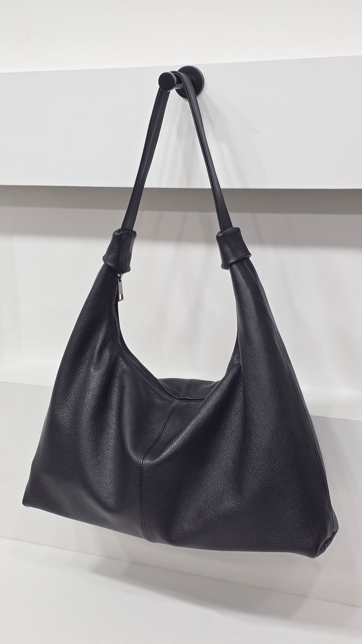 Arc Zip Black