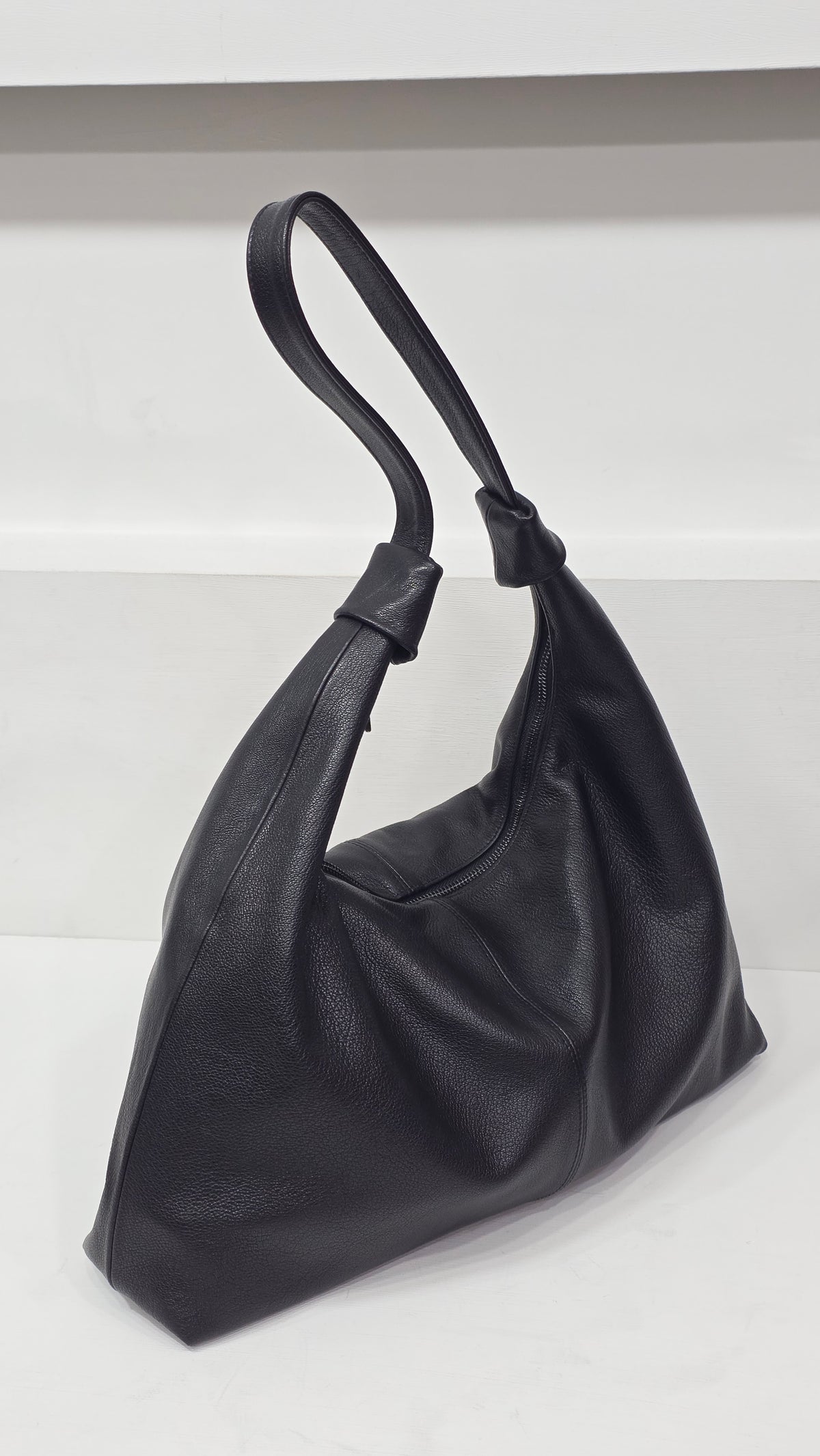 Arc Zip Black
