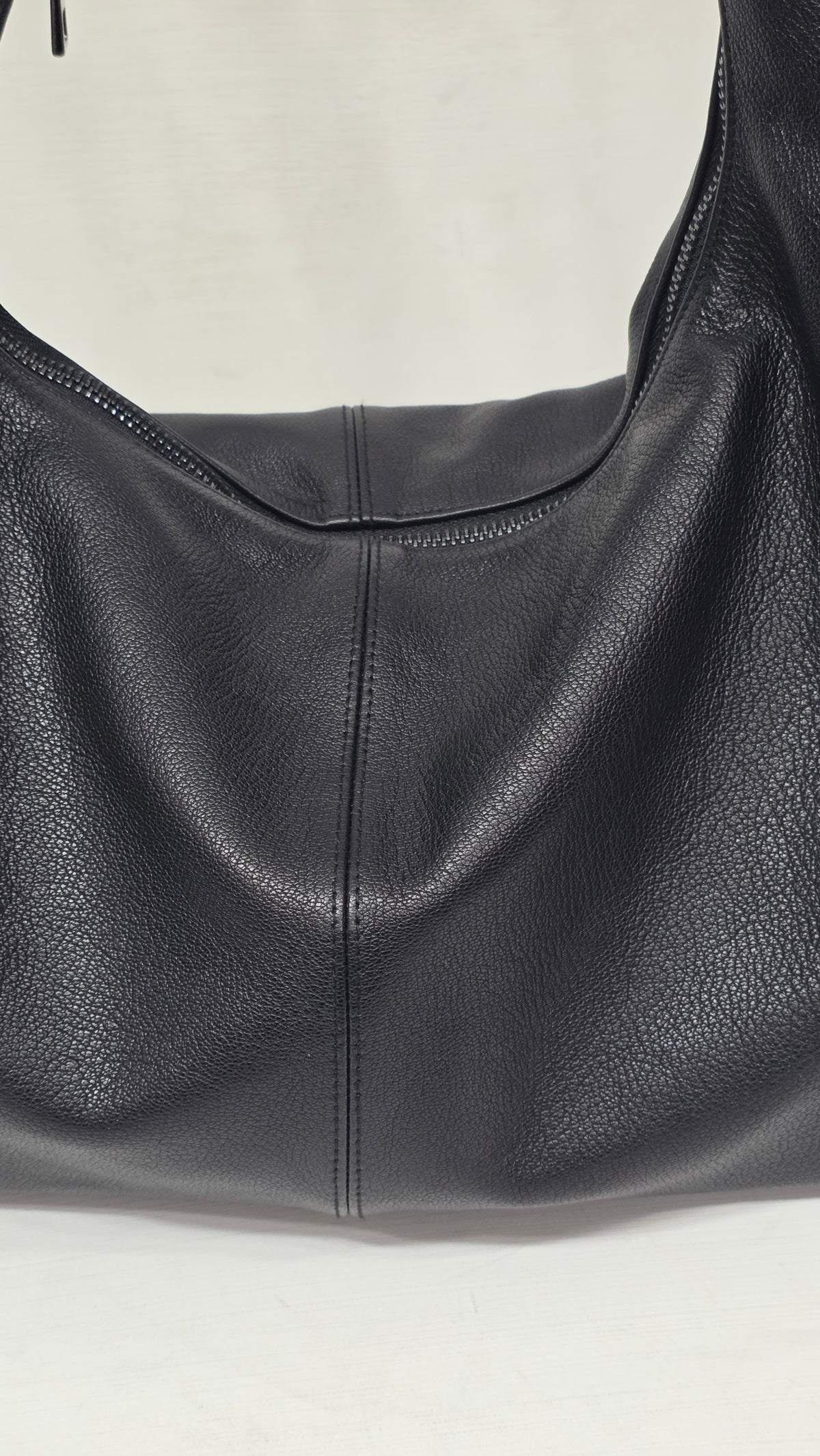 Arc Zip Black
