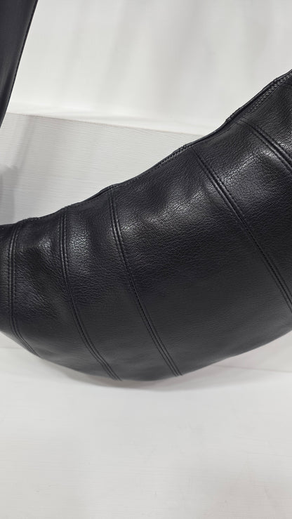 Croissant Large Black