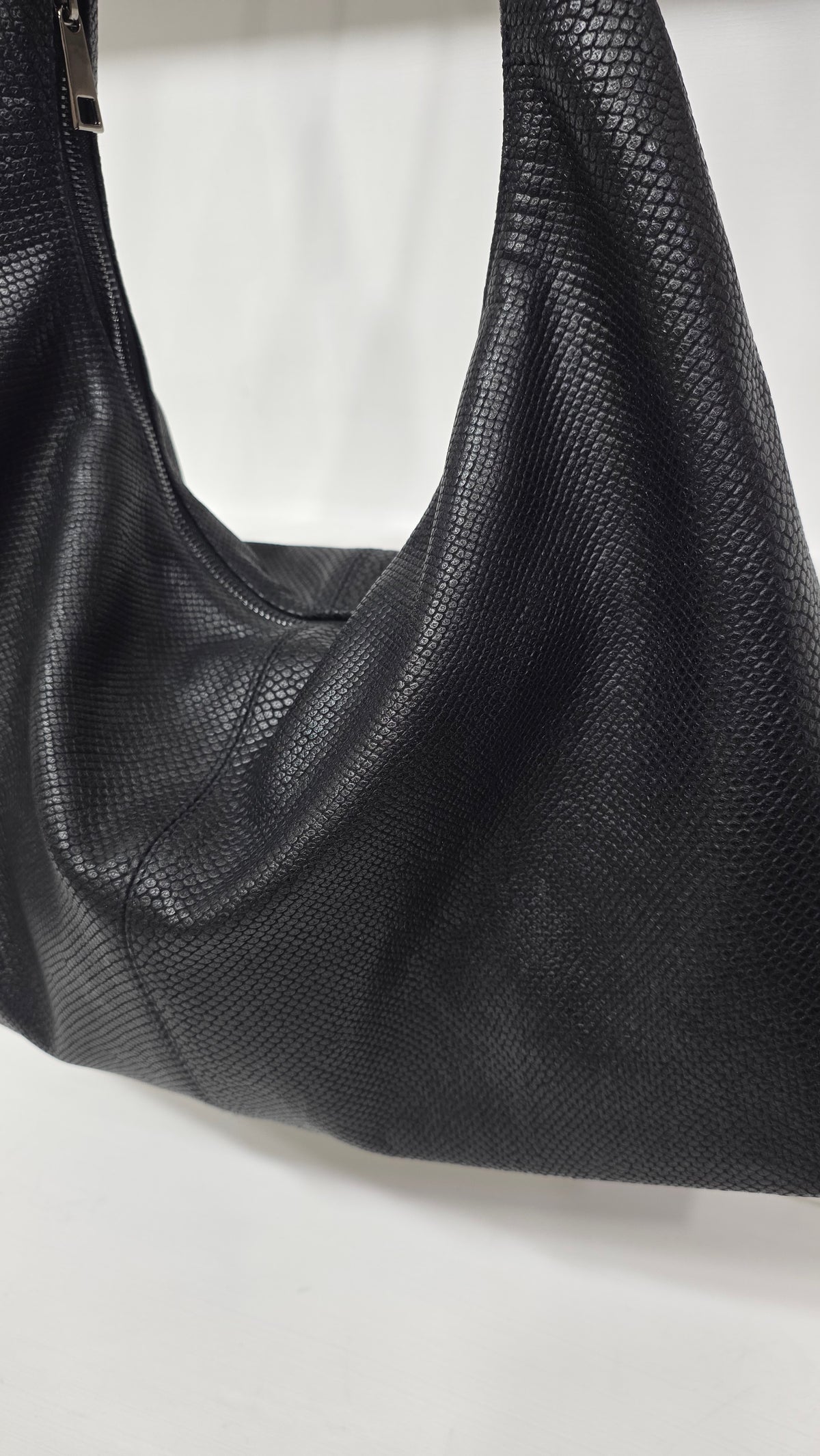 Arc Zip Lizard Black