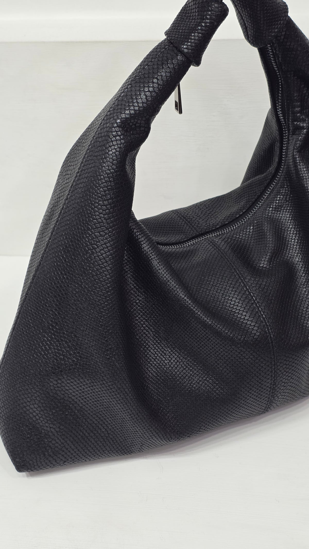 Arc Zip Lizard Black