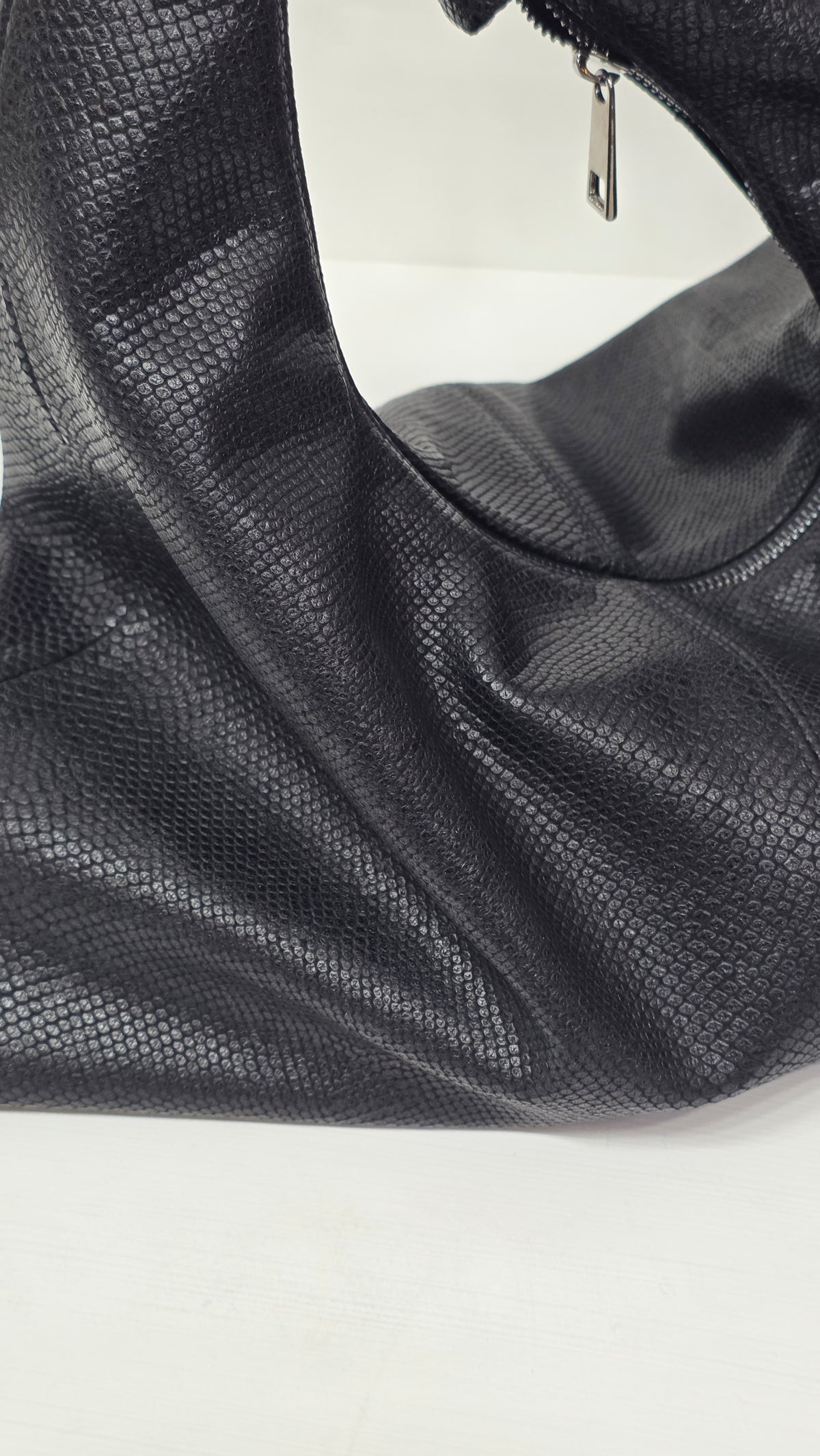Arc Zip Lizard Black