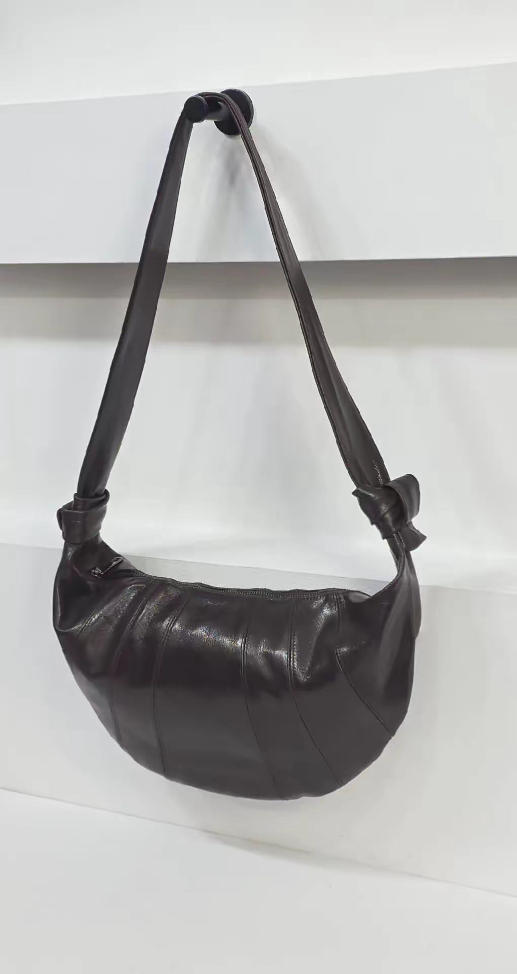 Croissant Large Dark Brown