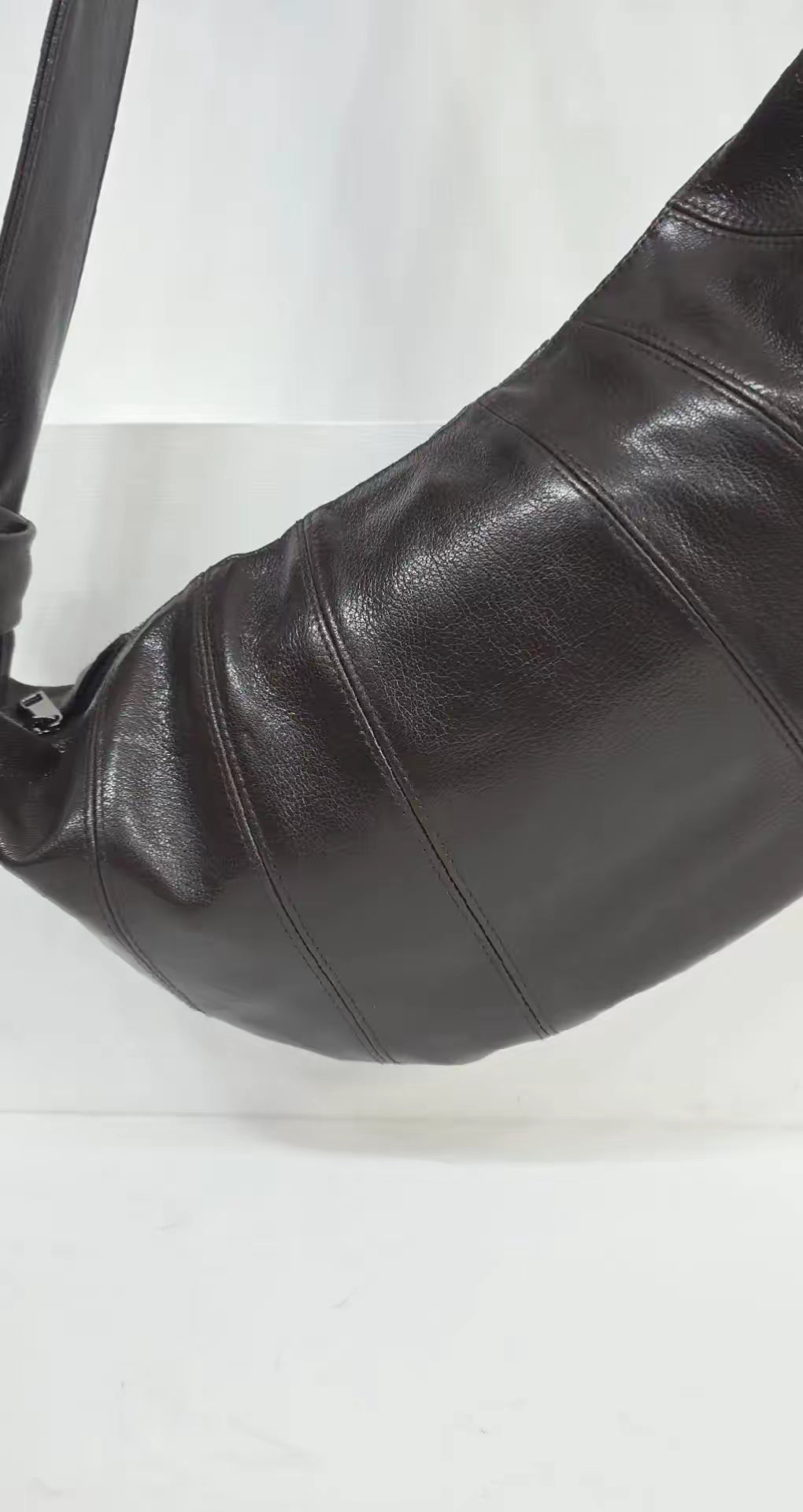 Croissant Large Dark Brown