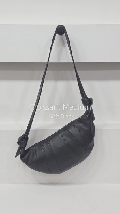 Croissant Medium Soft Black