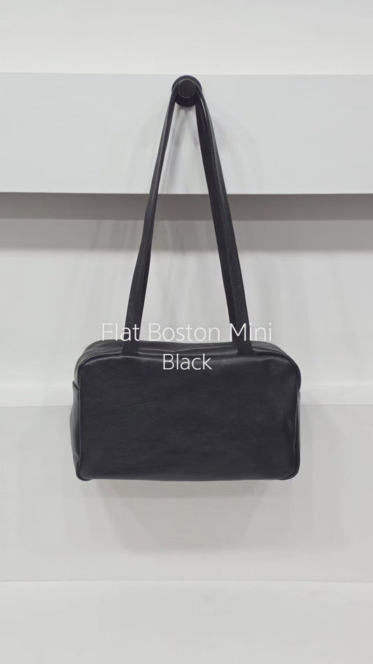 Flat Boston Mini Black