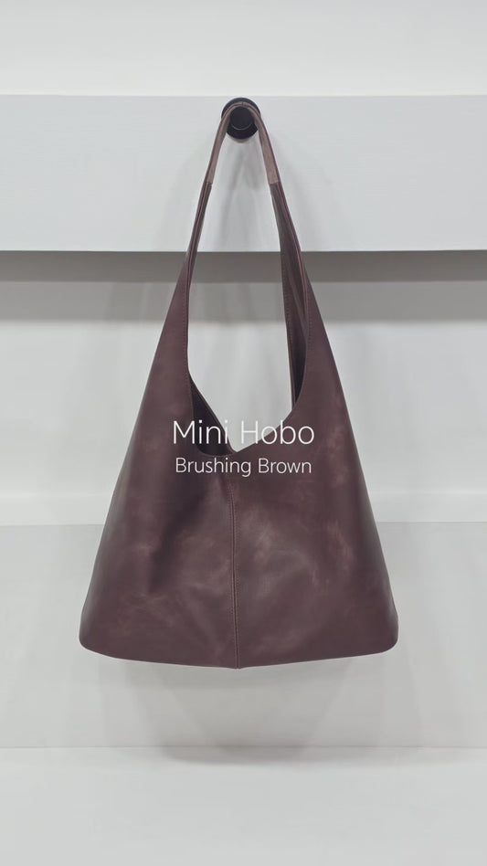 Brushing Brown Mini